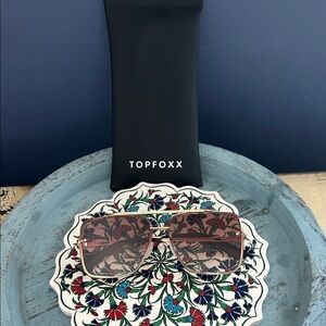 Topfoxx Sunglasses - Black Frame with Gold Trim